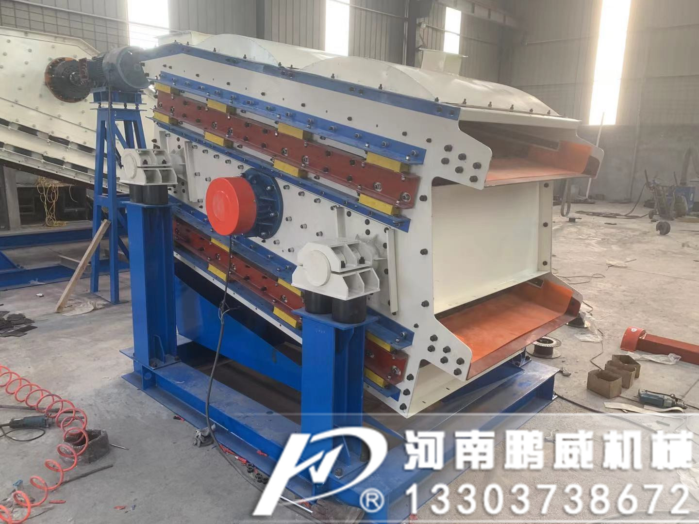 機(jī)制砂篩沙機(jī)振動沸騰篩和滾篩哪個(gè)好用